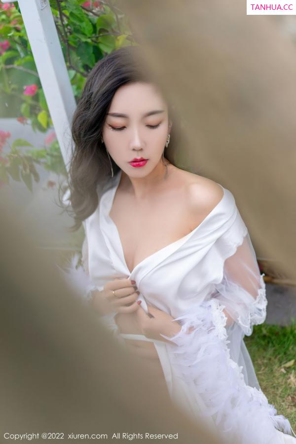 小乔  [XiuRen]高清写真图 2022.01.04 No.4420 艾静香第9张图片